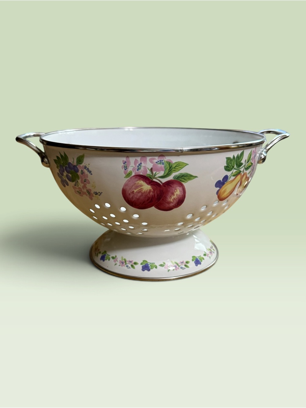 Vintage Regency Club Enamel Pedestal Colander